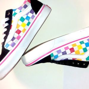 Vans shoes for kids in good condition size 13.5